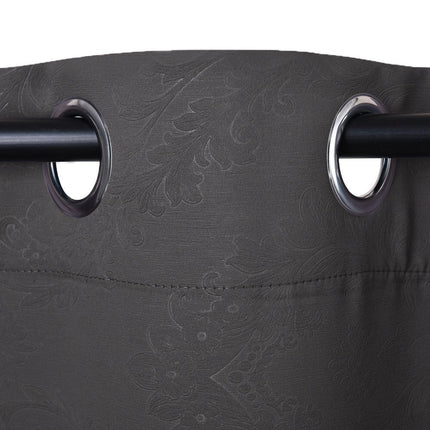 Beżowa zasłona z tłoczonym wzorem