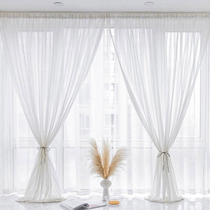 Półprzezroczysta zasłona w paski na rzep