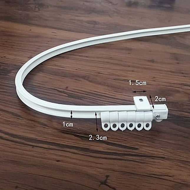 Giętka szyna sufitowa do zasłon na wymiar