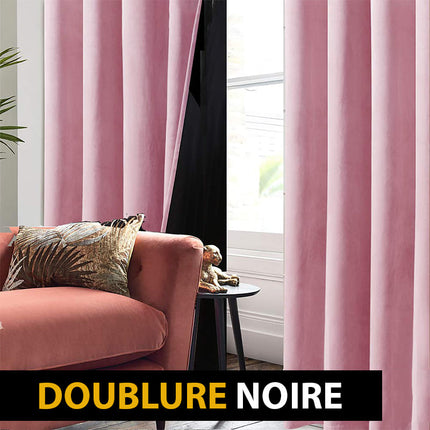 Różowa zasłona welurowa zaciemniająca