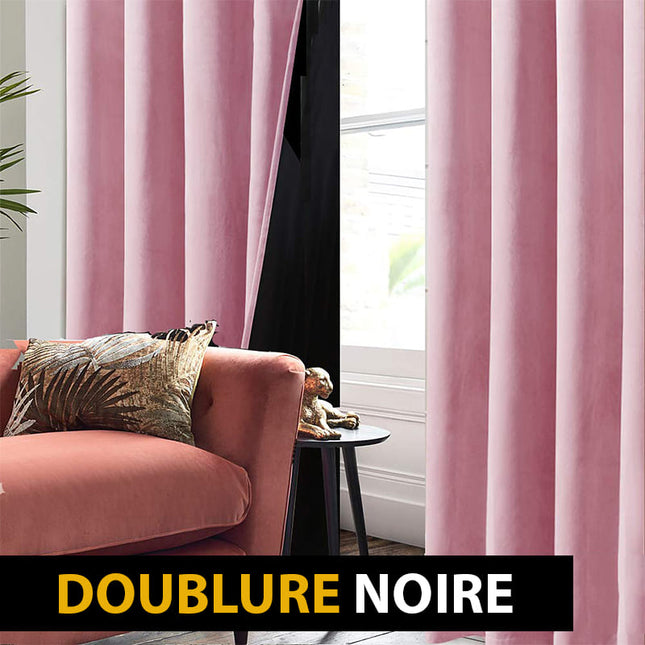 Różowa zasłona welurowa zaciemniająca