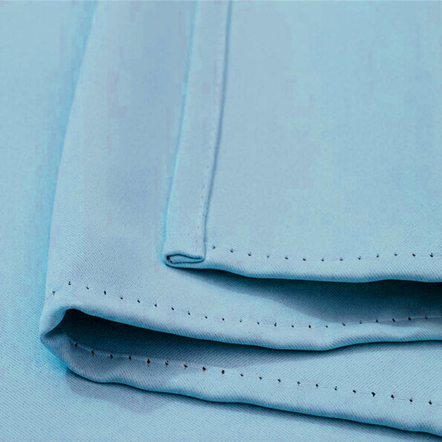 Błękitna zasłona ogrodowa na taras