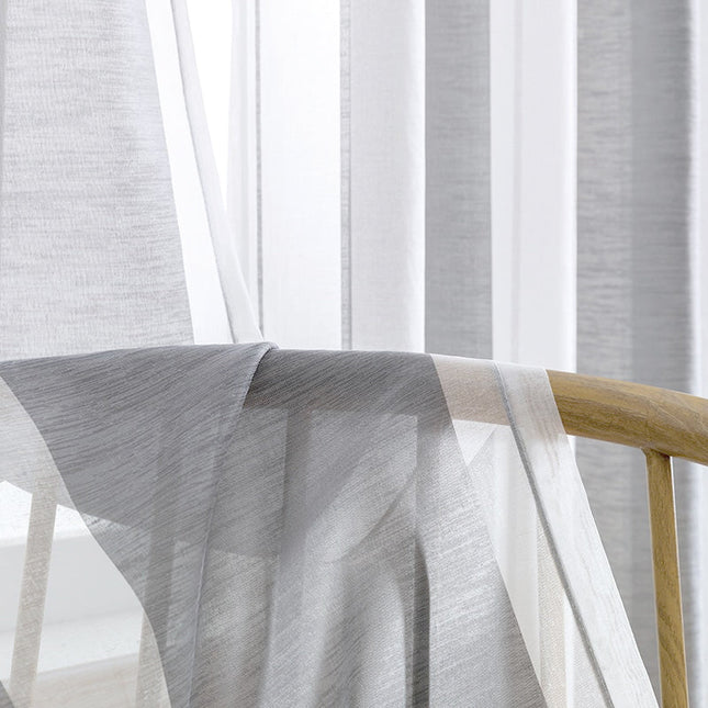 Nowoczesna firana w pionowe pasy