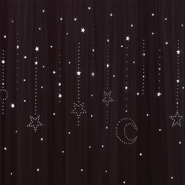 Granatowa zasłona z gwiazdkami i woalem.