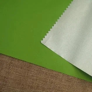 Podszewka zaciemniająca do zasłon blackout