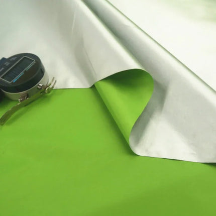 Podszewka zaciemniająca do zasłon blackout