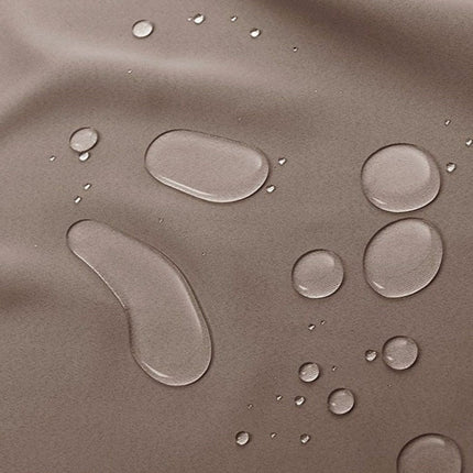 Brązowa zasłona ogrodowa na pergolę