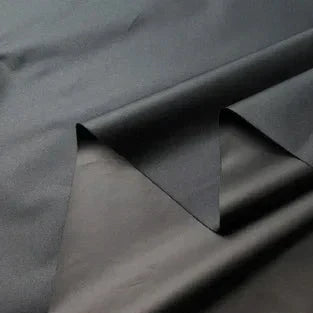 Podszewka zaciemniająca do zasłon blackout