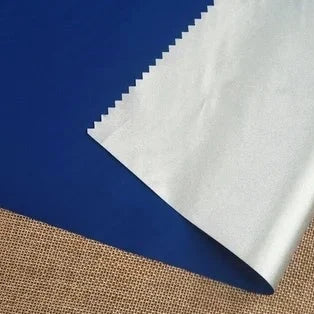 Podszewka zaciemniająca do zasłon blackout