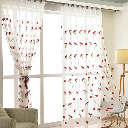Haftowana firana w czerwone kwiaty