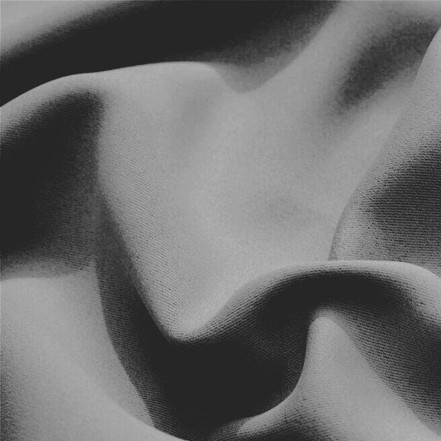 Szara zasłona ogrodowa na taras