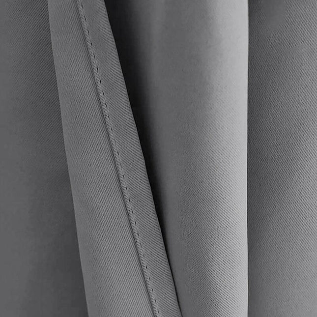 Szara zasłona ogrodowa na taras