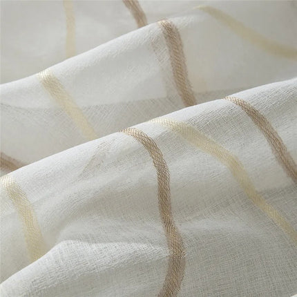 Nowoczesna firana w pionowe fale