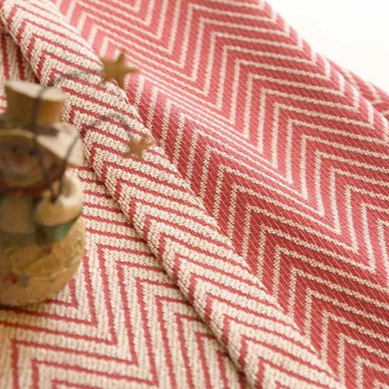 Czerwona zasłona w nowoczesny wzór zygzak