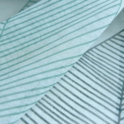 Nowoczesna firana w duże liście