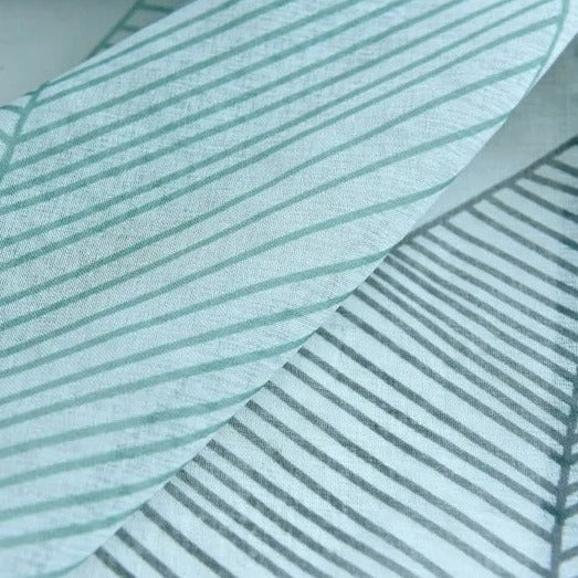 Nowoczesna firana w duże liście