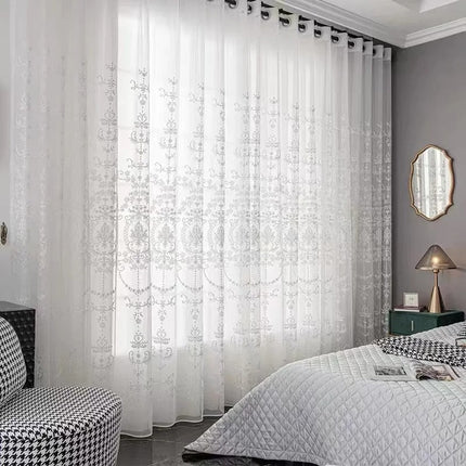 Elegancka firana z klasycznym haftem