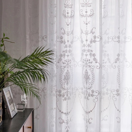 Elegancka firana z klasycznym haftem