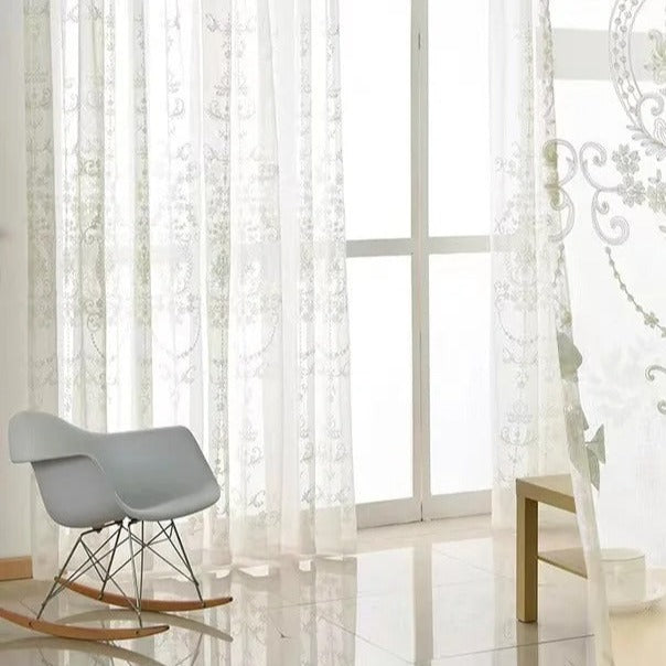 Elegancka firana z klasycznym haftem