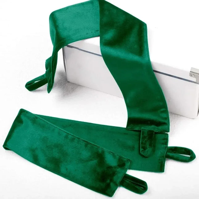 Szmaragdowa aksamitna zasłona zaciemniająca do salonu