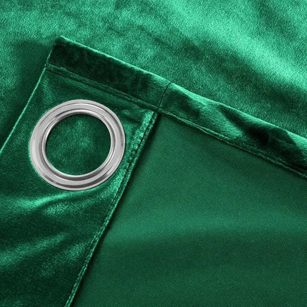 Szmaragdowa aksamitna zasłona zaciemniająca do salonu