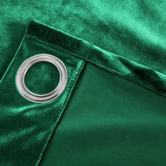 Szmaragdowa aksamitna zasłona zaciemniająca do salonu