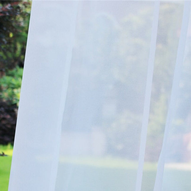 Prześwitująca firana ogrodowa na przelotkach