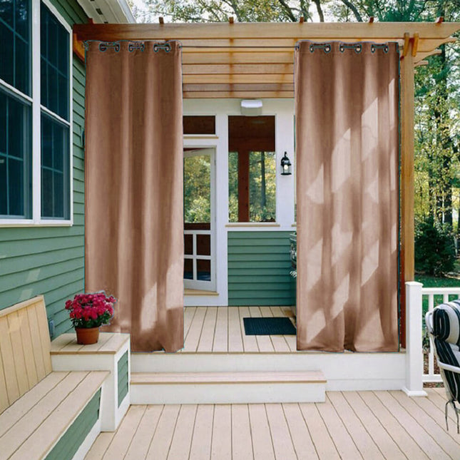 Brązowa wodoodporna zasłona na taras