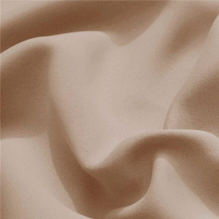 Brązowa wodoodporna zasłona na taras