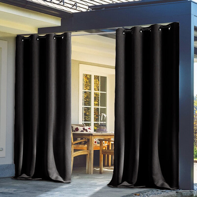 Czarna zasłona ogrodowa na werandę