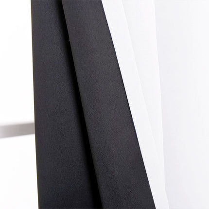 Biała zasłona zaciemniająca i termiczna gładka