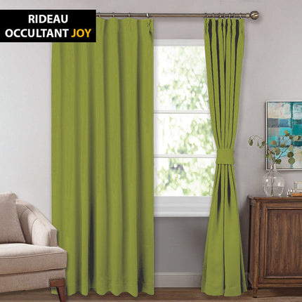 Jasnozielona zasłona zaciemniająca do pokoju