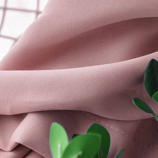 Zasłona zaciemniająca w kolorze brudnego różu