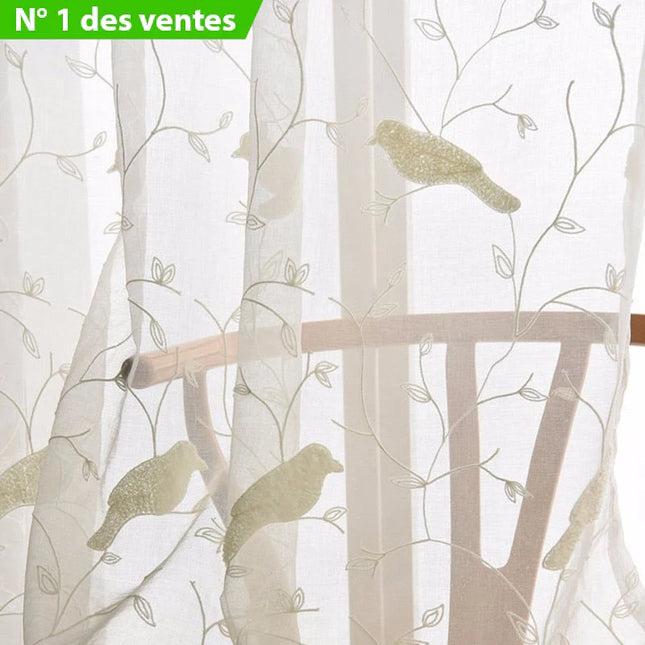 Firana z haftowanymi ptaszkami na gałązkach