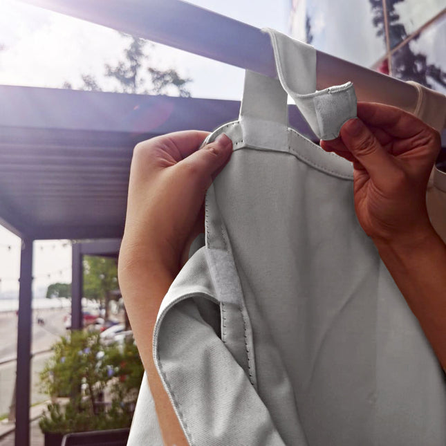 Zewnętrzna zasłona tarasowa na szelkach